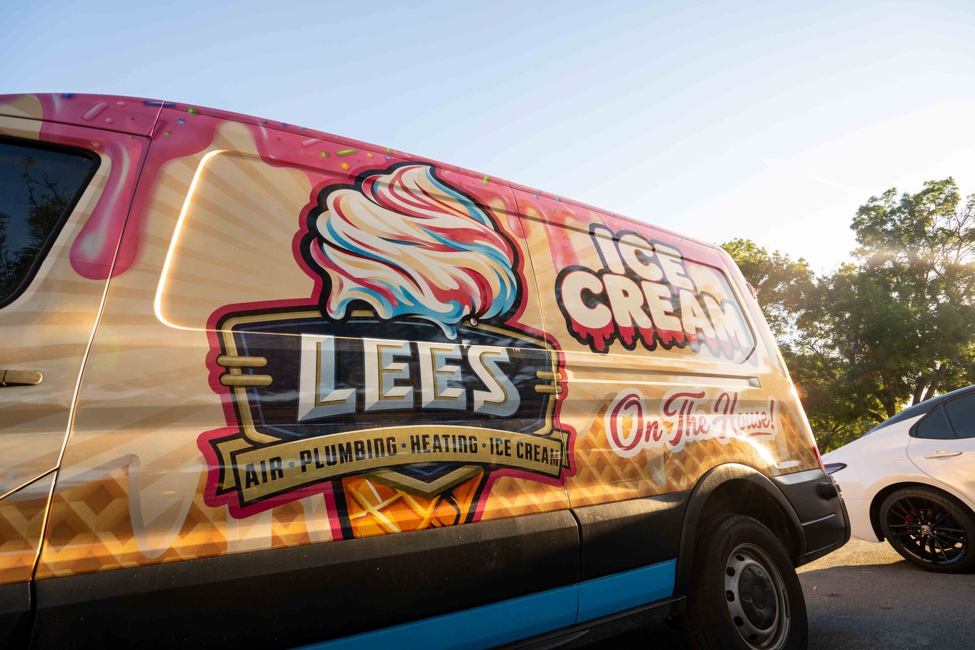 Lee's Ice Cream truck wrap